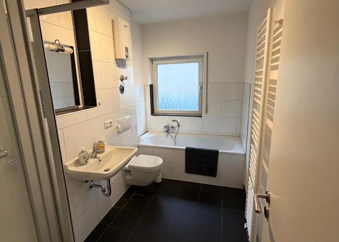 Oase Mit Grosser Terrasse Ihr Gemuetliches Zuhause Im Gruenen Naehe Koeln *